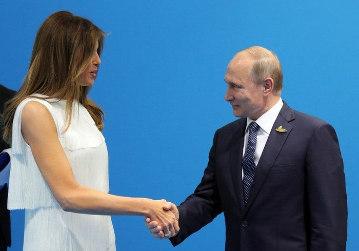 Περιττοί οι διερμηνείς για τον Β. Πούτιν – Μιλούσε γερμανικά με τη Μελάνια